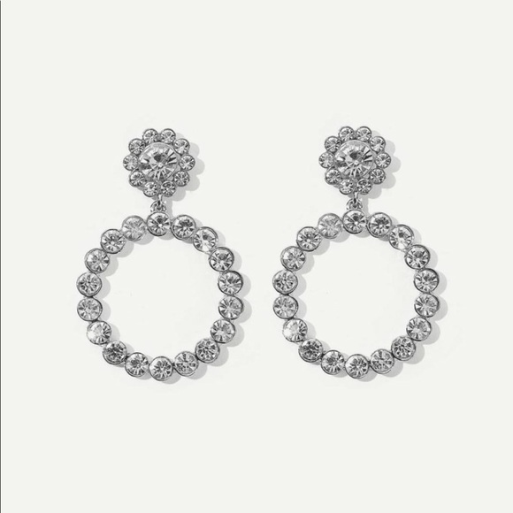 Silver hoop earrings - Picture 4 of 4